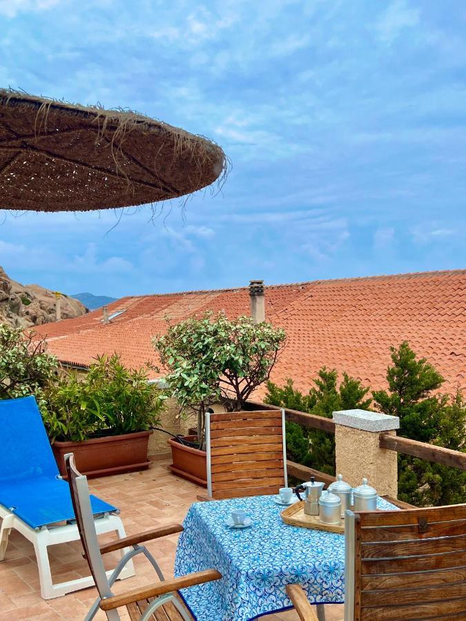 לה מדלנה Appartamento Il Caracolo A Cala Francese מראה חיצוני תמונה